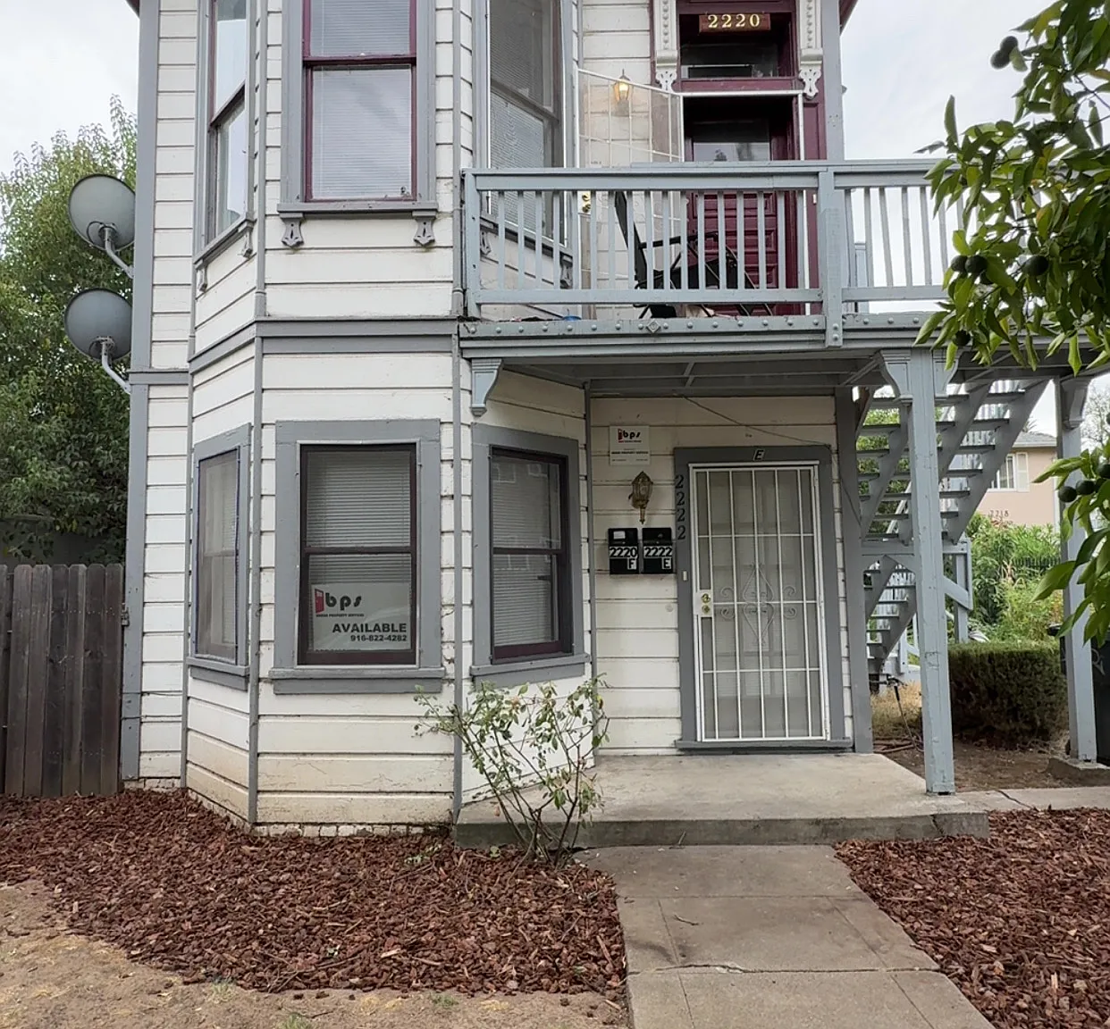 2 bed, 850 sqft, $1,895 — Photo 1