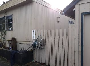 93646 Thunder Ln, North Bend, OR 97459