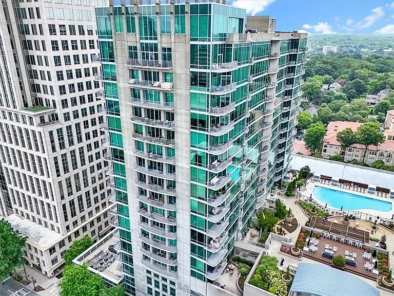 923 Peachtree St NE #924 — Photo 92