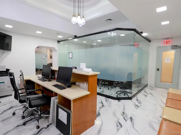 38-08 Union Street image 8 of 16