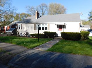 1 Pillings Rd, Saugus, MA 01906