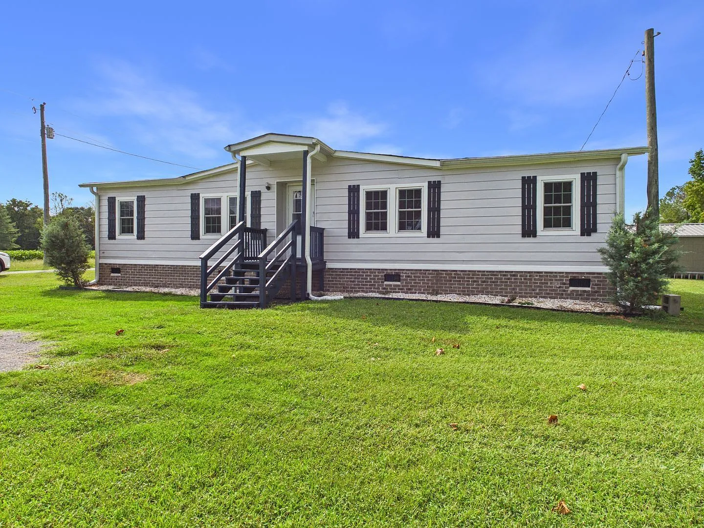 3 bed, 2.0 bath, $1,150 — Photo 4