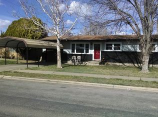 2009 Indiana Dr, Perryton, TX 79070