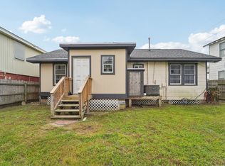 5224 Bernardo De Galvez Ave UNIT B, Galveston, TX 77551