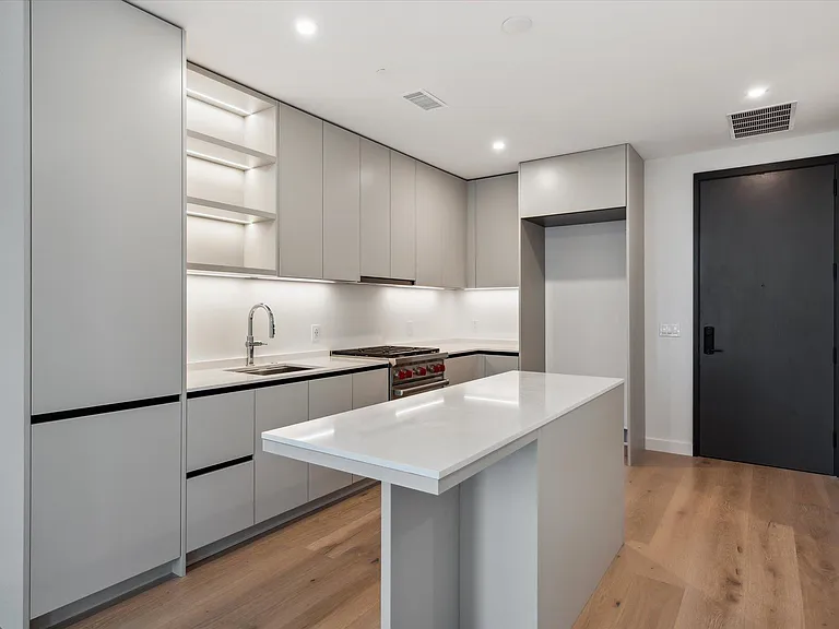 610 Davis St #2304 — Photo 7