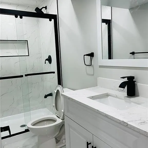 216 Woodbine Ave #BASEMENT — Photo 9