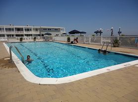 585 Dune Rd, Westhampton Beach, NY