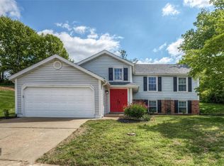 126 Caravel Ct, Ballwin, MO 63021