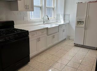 495 Columbia Rd APT 3, Dorchester, MA 02125