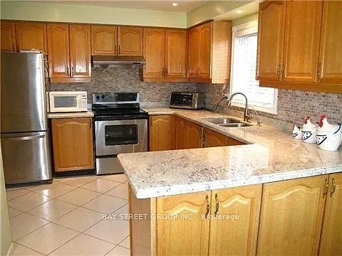 36 Tomlinson Cir — Photo 4