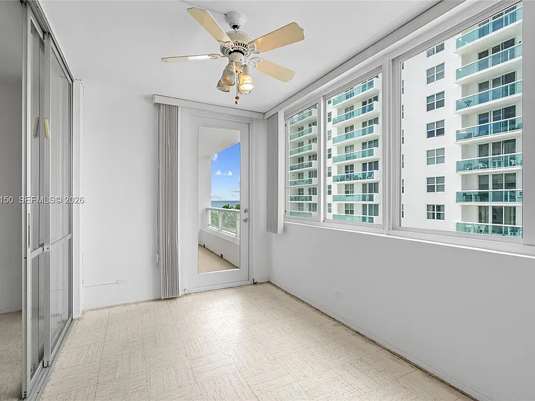 5005 Collins Ave #509 — Photo 31