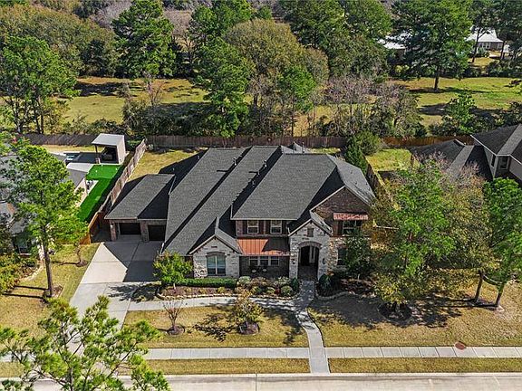 3rd image of 16602 Winding Ivy Ln