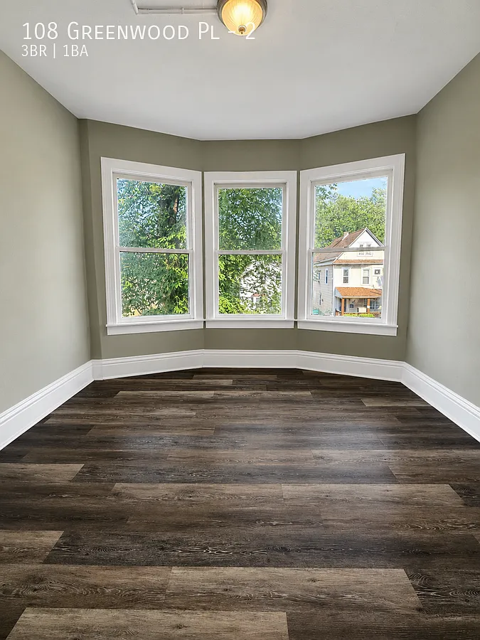 Spacious & Updated 3-Bedroom Apartment Near Elmwood Village — Photo 1