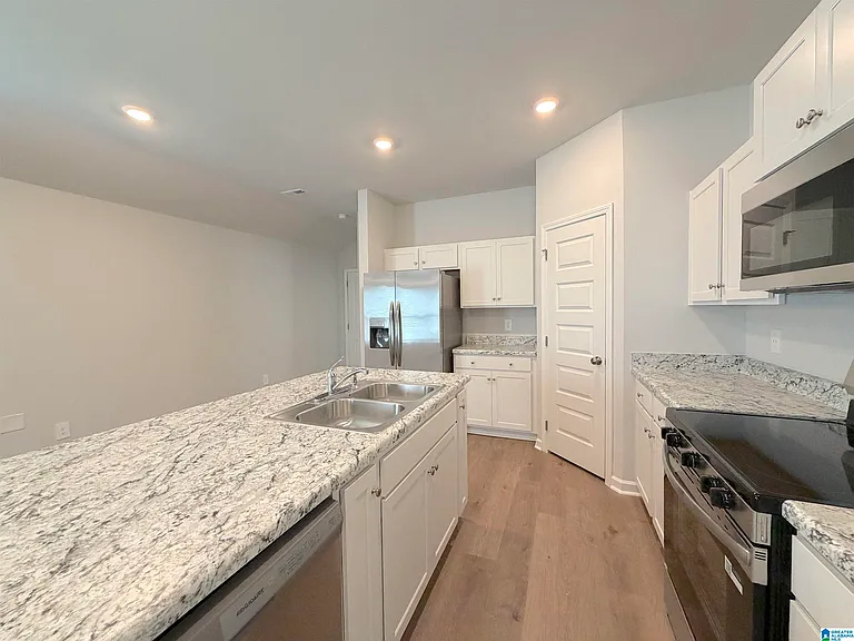 155 Challenger Way — Photo 11