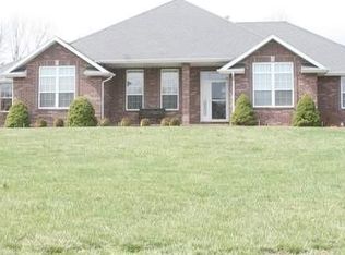 975 Woodland Path, Nixa, MO 65714