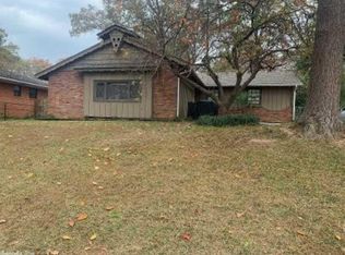 6818 Gingerbread Ln, Little Rock, AR 72204