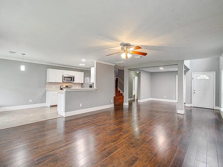 13963 Maximos Dr — Photo 7