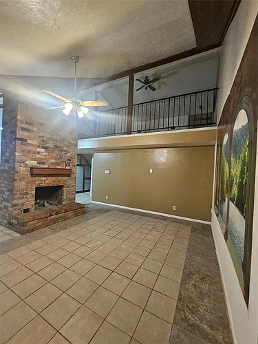 4011 NE Alshire Dr Photo 1 4011 NE Alshire Dr Photo 1