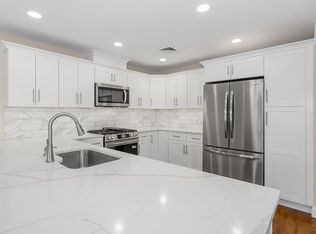 20-3 Zazzetti St, Waldwick, NJ 07463
