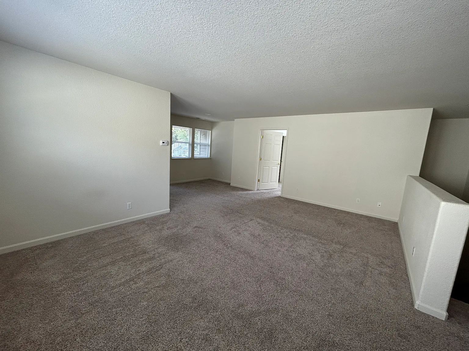 1 bed, 881 sqft, $2,250 — Photo 4