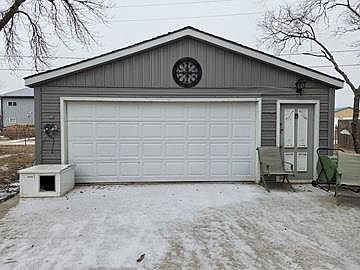 2nd image of 7342 Twin Lakes Rd