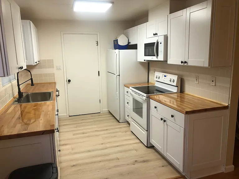 515 Nancy Cir — Photo 17