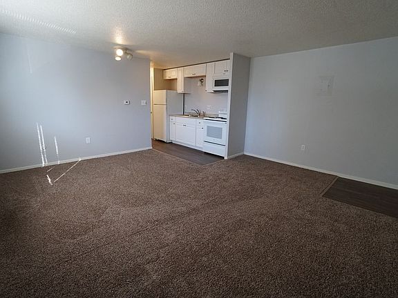 2nd image of 758 Clarkson St
