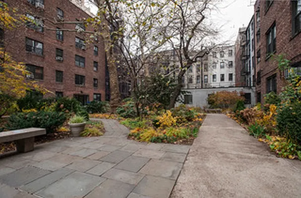 Rented by Emor Management Inc. | media 21