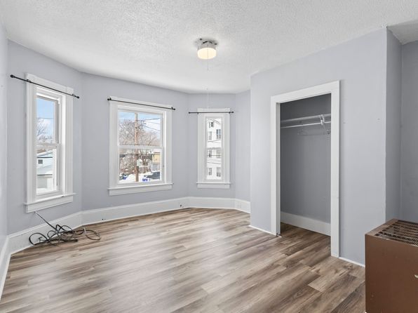 manchester-new-hampshire-74303983 picture