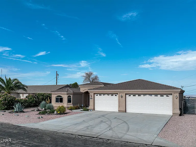 3761 Hiawatha Dr — Photo 48