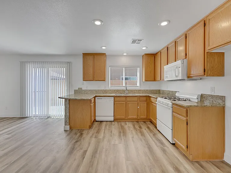 8305 Time Machine Ave — Photo 6