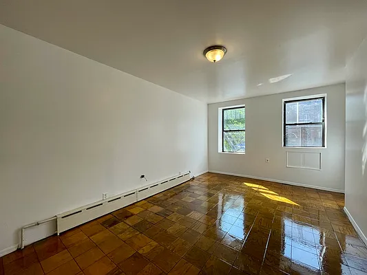 Rented by Mauro Bros Real Estate Services LLC | media 29