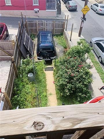 2nd image of 926 N 7th St