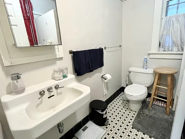 207 N Pinckney St #2 — Photo 10