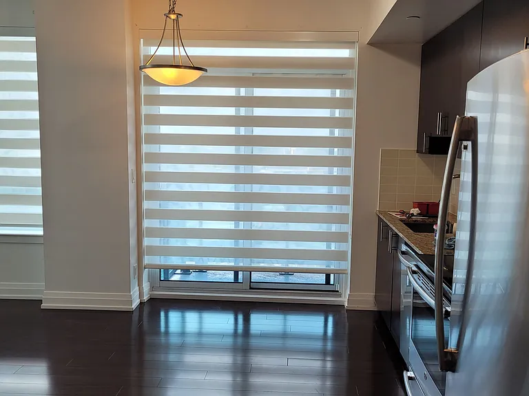 7165 Yonge St #1712 — Photo 5