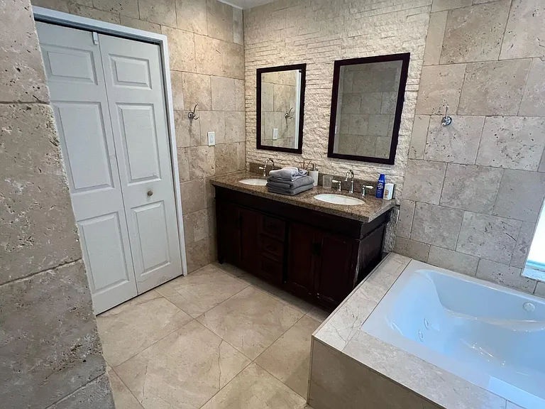 9664 W Lake Ct — Photo 16