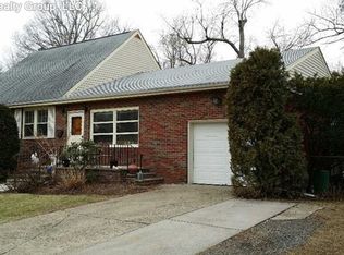 46 Lexington Ave, Westwood, NJ 07675