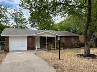 420 Holder Dr, Hurst, TX 76053