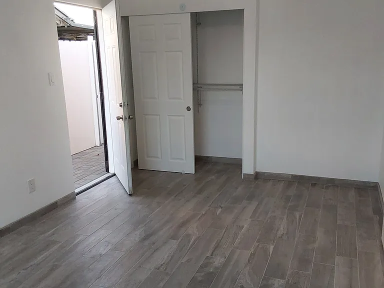 830 E Joyce Dr — Photo 8