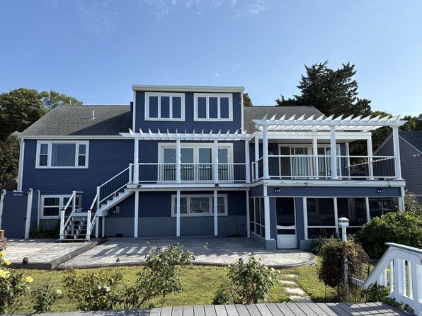 85 Regatta Rd