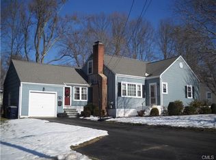 48 Inwood Rd, Trumbull, CT 06611