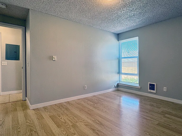 6314 34th Ave SW #201 — Photo 10