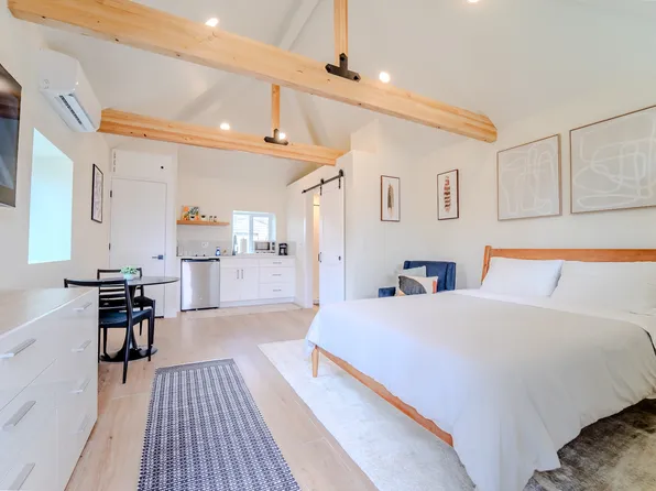 1896 S Cook St, Denver, CO