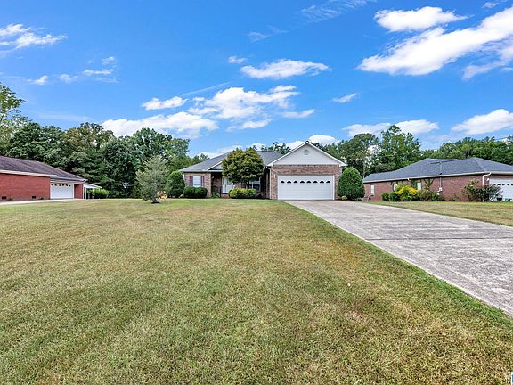 3rd image of 2558 Rolling Meadows Dr