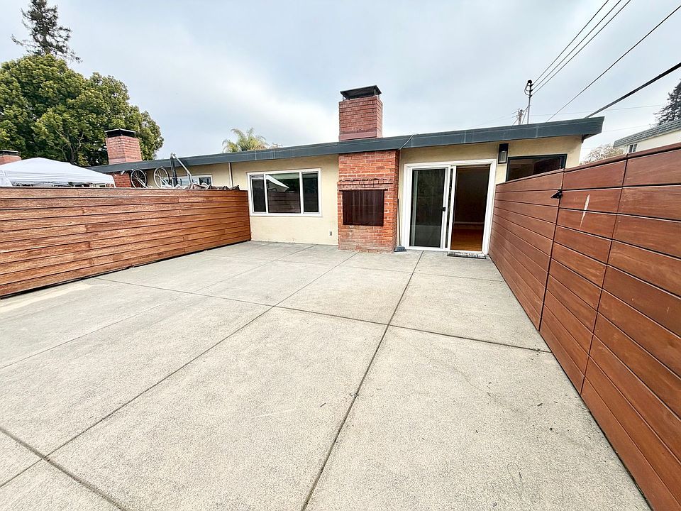 1st image of 704 Sutter Ave #704