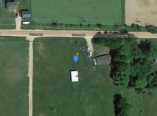 5252 E Dover Rd, Clare, MI 48617