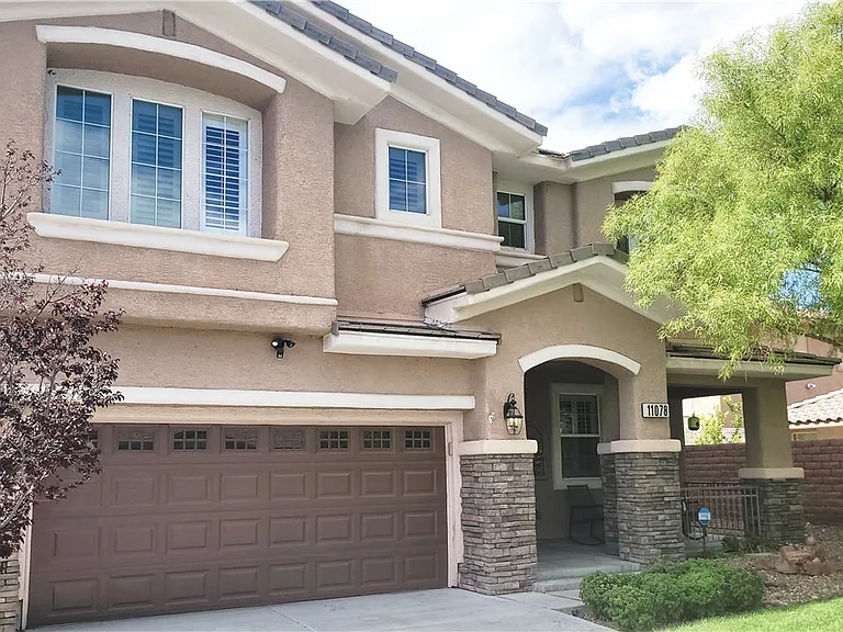 11078 Village Crest Ln — Photo 2
