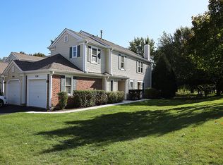 230 University Ln #A, Elk Grove Village, IL 60007