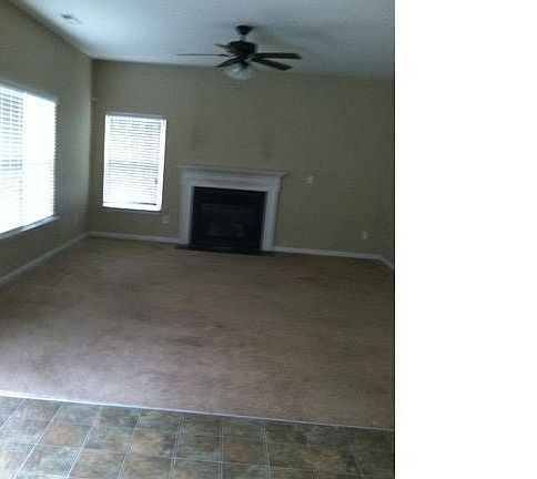 2nd image of 725 Rocky Glen Dr