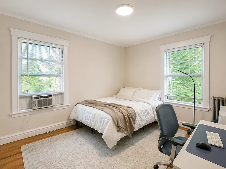 33B Concord Ave #18 — Photo 4